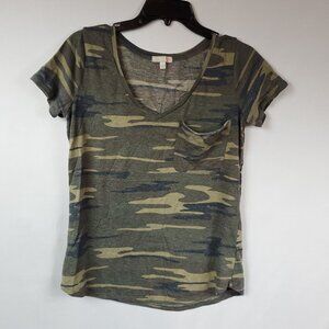 Gianni Bini Shrt Slv Womens Green Camo Wide Neck Curved Hem T Shirt Small